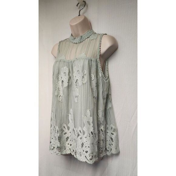 Xhilaration Sleeveless Mint Green Halter Neck Lace Top Blouse Size Medium - Picture 3 of 8